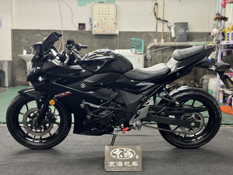 二手豪爵铃木GSX250R