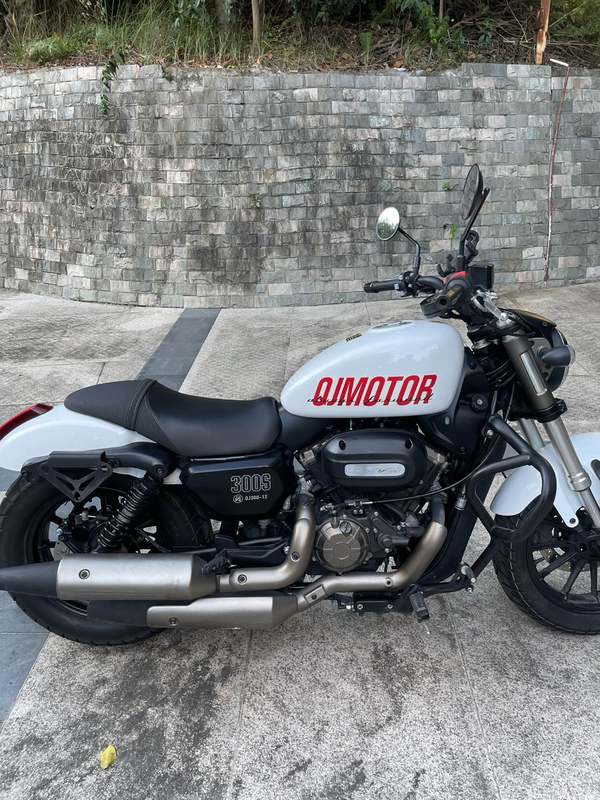二手QJMOTOR闪300