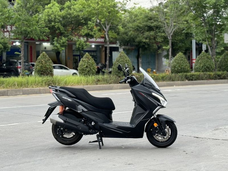 二手QJMOTOR鸿250