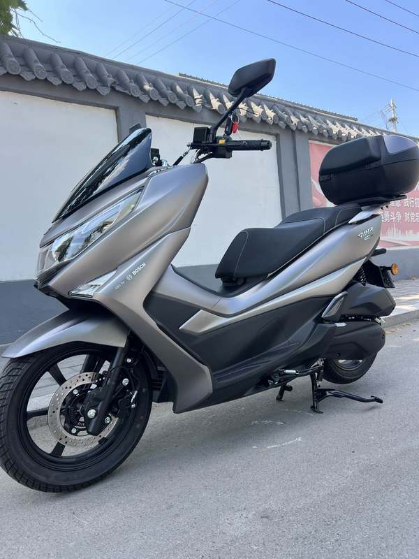 二手豪爵UHR150