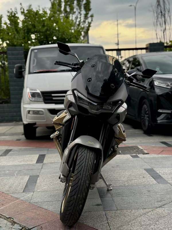 二手摩托古兹V100 Mandello