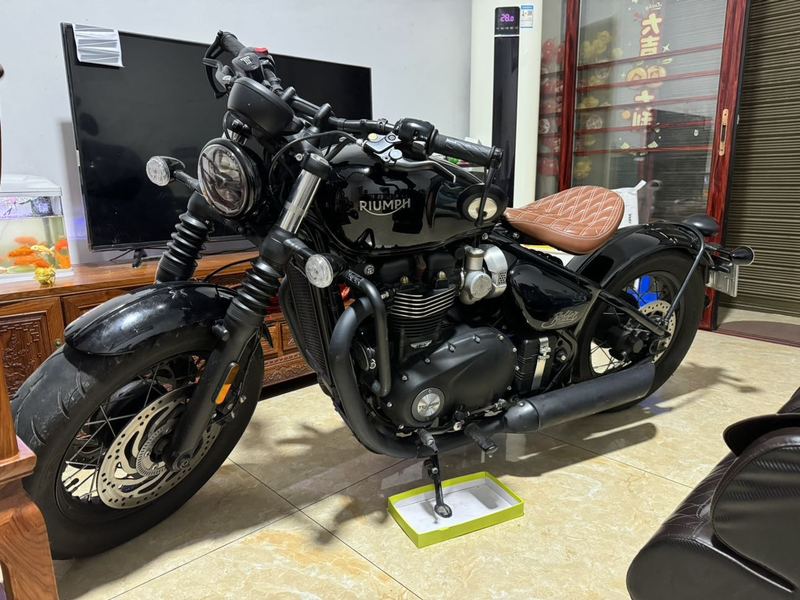 二手凯旋Bonneville Bobber