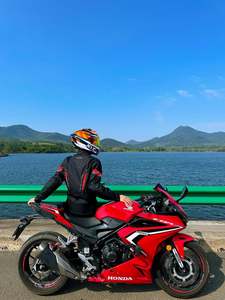 二手本田CBR400R