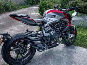 二手奥古斯塔Brutale 800