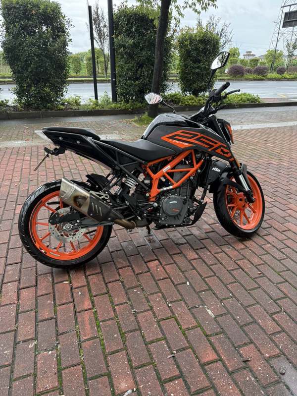 二手KTMR2R250 Duke
