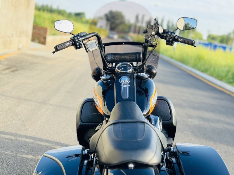 二手哈雷戴维森路王定制版 Road King Special