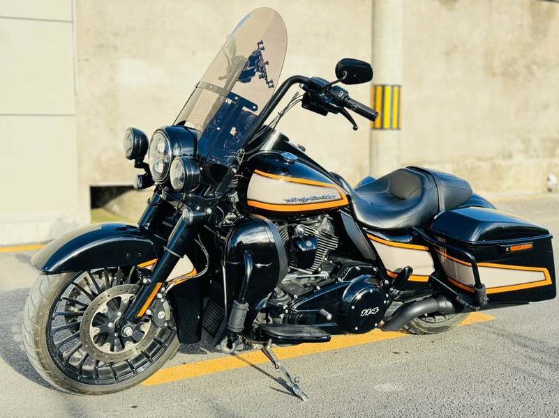 二手哈雷戴维森路王定制版 Road King Special