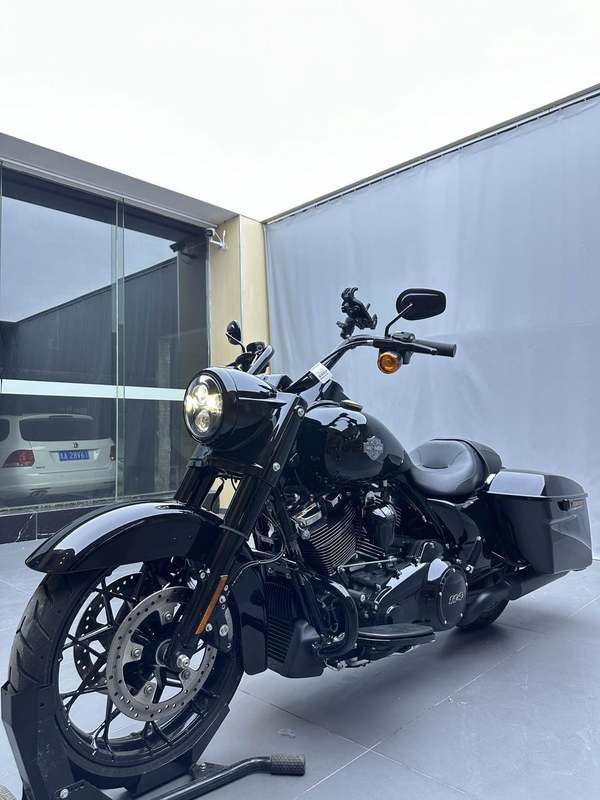 二手哈雷戴维森路王定制版 Road King Special