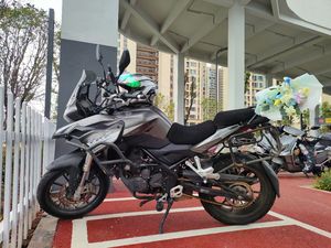 二手贝纳利金鹏 TRK251