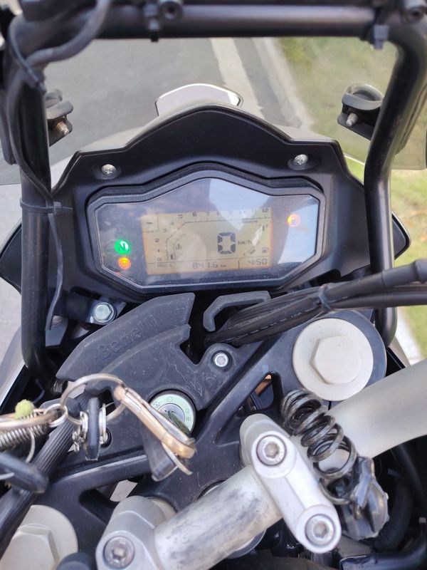 二手贝纳利金鹏 TRK251