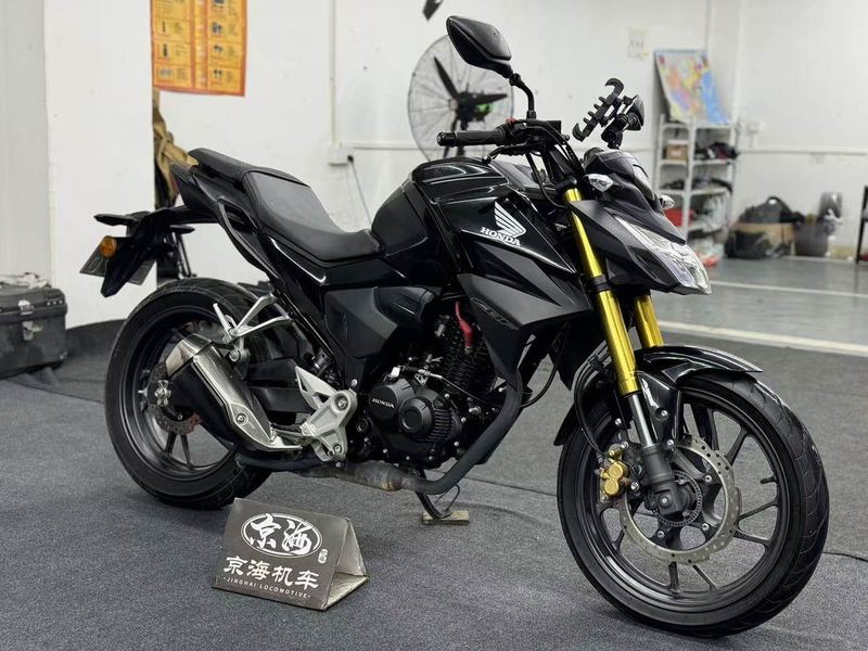 二手五羊本田CB190R 暴锋眼