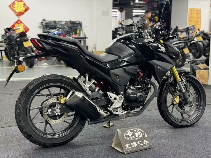 二手五羊本田CB190R 暴锋眼