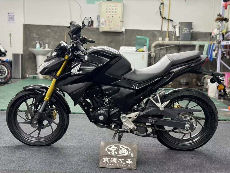二手五羊本田CB190R 暴锋眼
