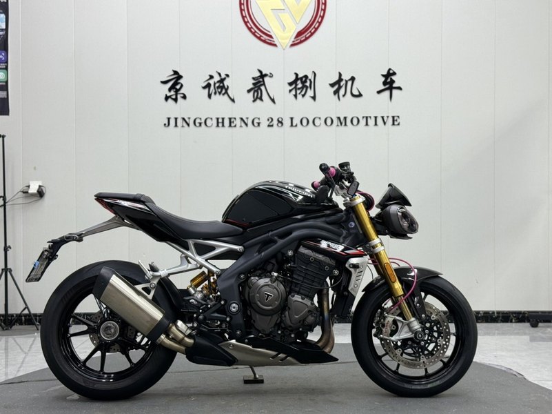 二手凯旋Speed Triple 1200 RS