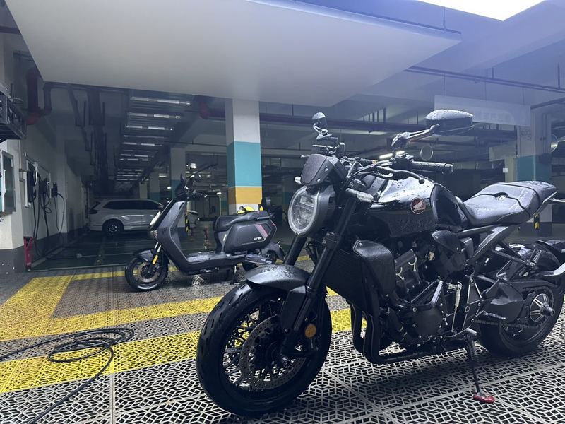 二手本田CB1000R