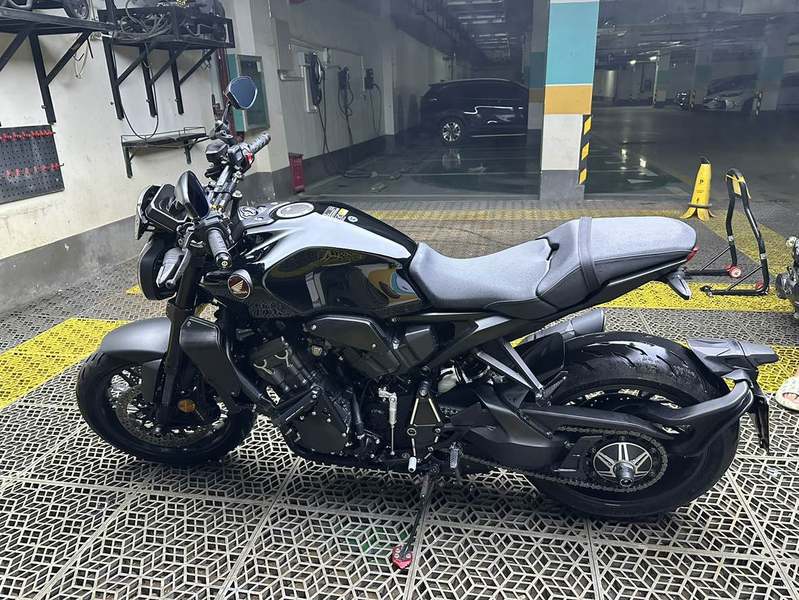 二手本田CB1000R