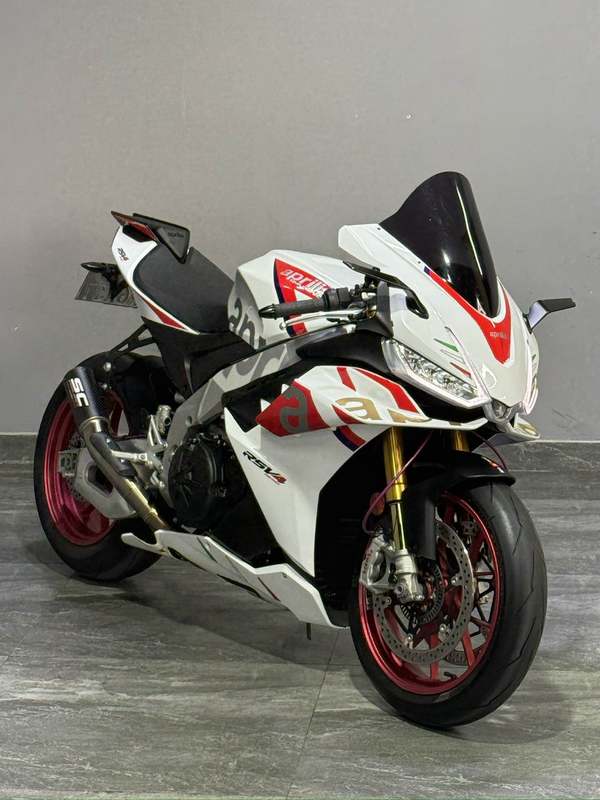 二手阿普利亚RSV4