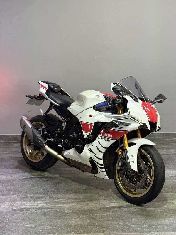 二手雅马哈YZF-R1