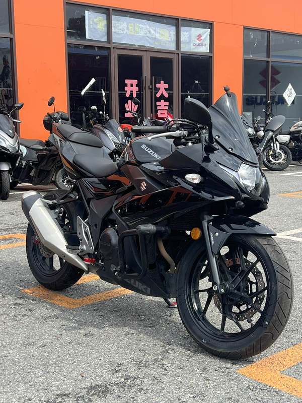 二手豪爵铃木GSX250R