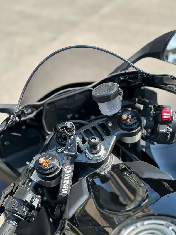二手雅马哈YZF-R1