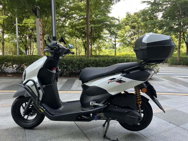 二手建设雅马哈旭鹰125