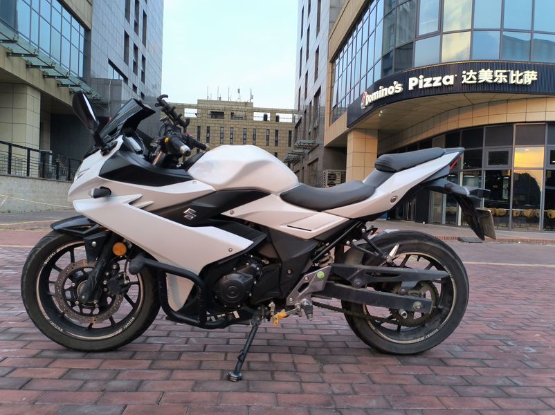 二手豪爵铃木GSX250R