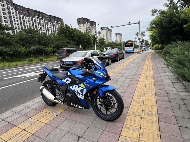 二手豪爵铃木GSX250R