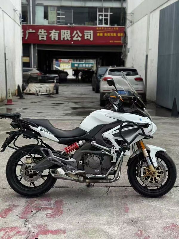 二手贝纳利600GC