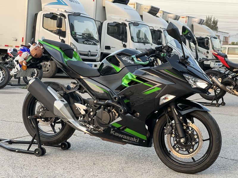 二手川崎Ninja 400