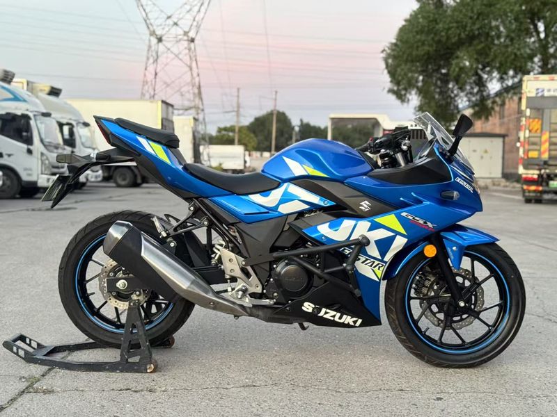 二手豪爵铃木GSX250R