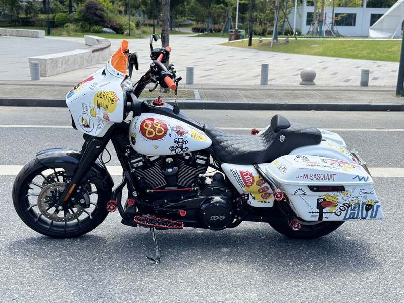 二手哈雷戴维森大道滑翔 Street Glide