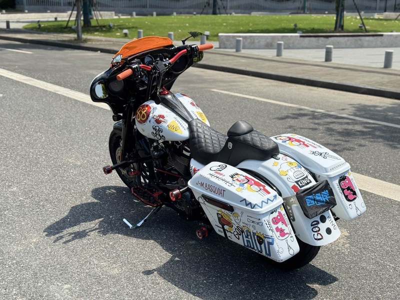 二手哈雷戴维森大道滑翔 Street Glide