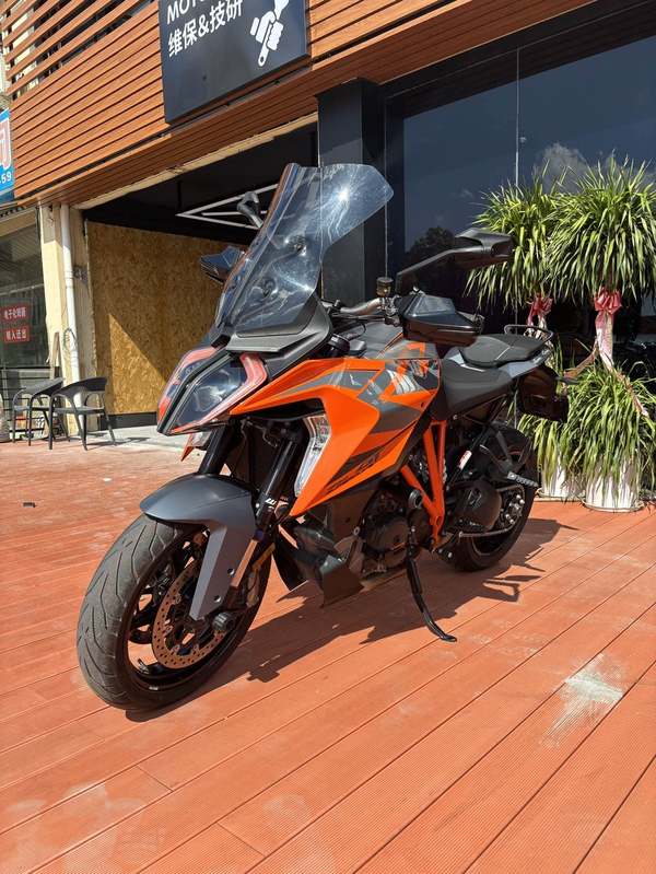 二手KTMR2R1290 Super Duke GT