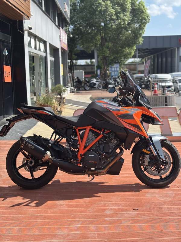 二手KTMR2R1290 Super Duke GT
