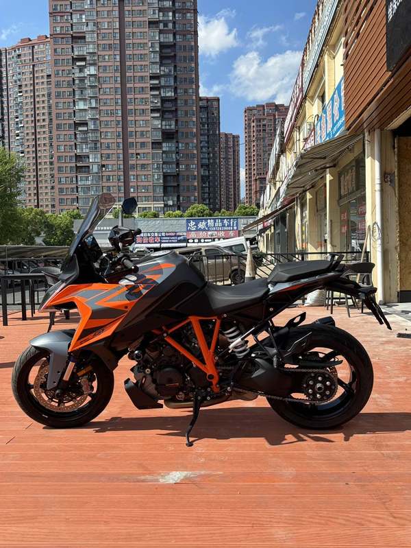二手KTMR2R1290 Super Duke GT