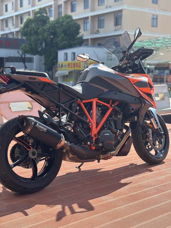 二手KTMR2R1290 Super Duke GT