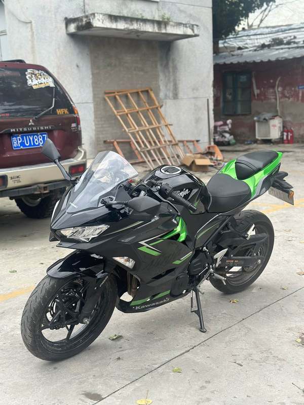 二手川崎Ninja 400