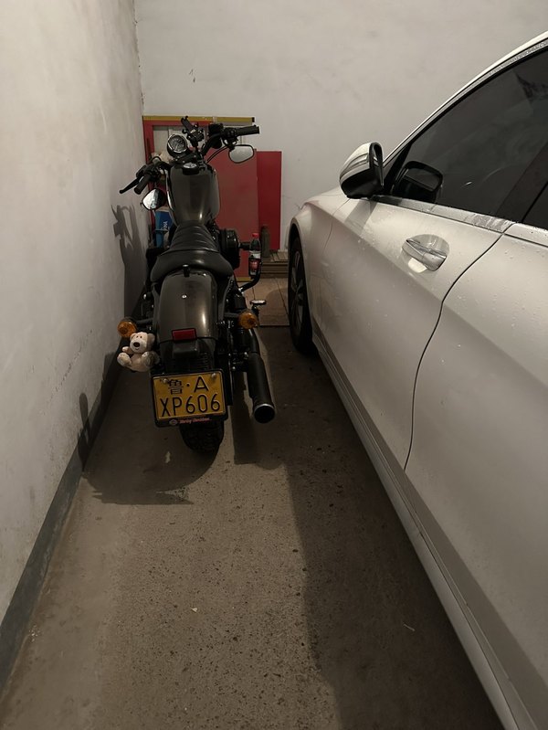 二手哈雷戴维森Iron883 硬汉