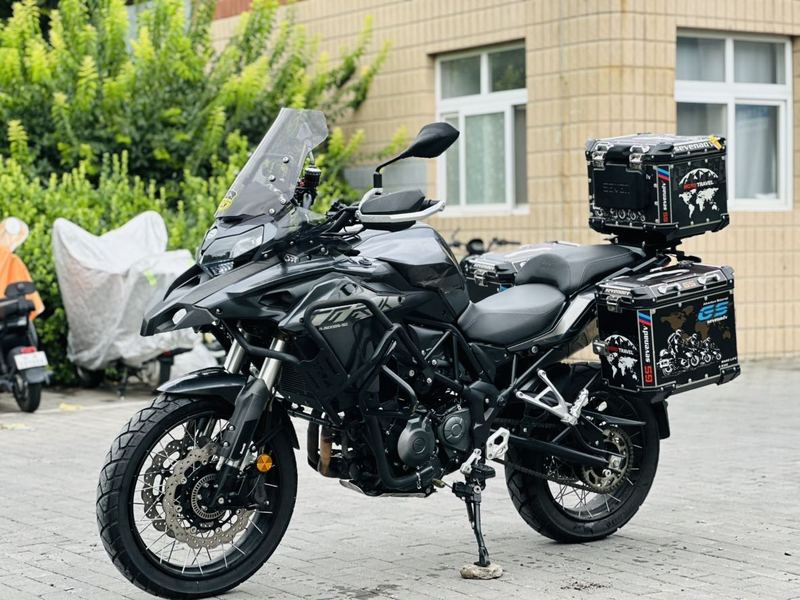 二手贝纳利金鹏 TRK502