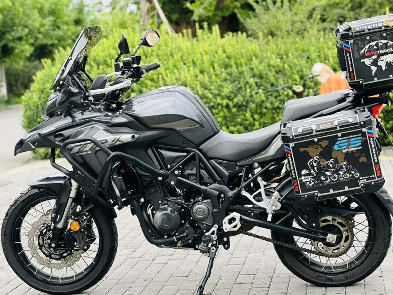 二手贝纳利金鹏 TRK502