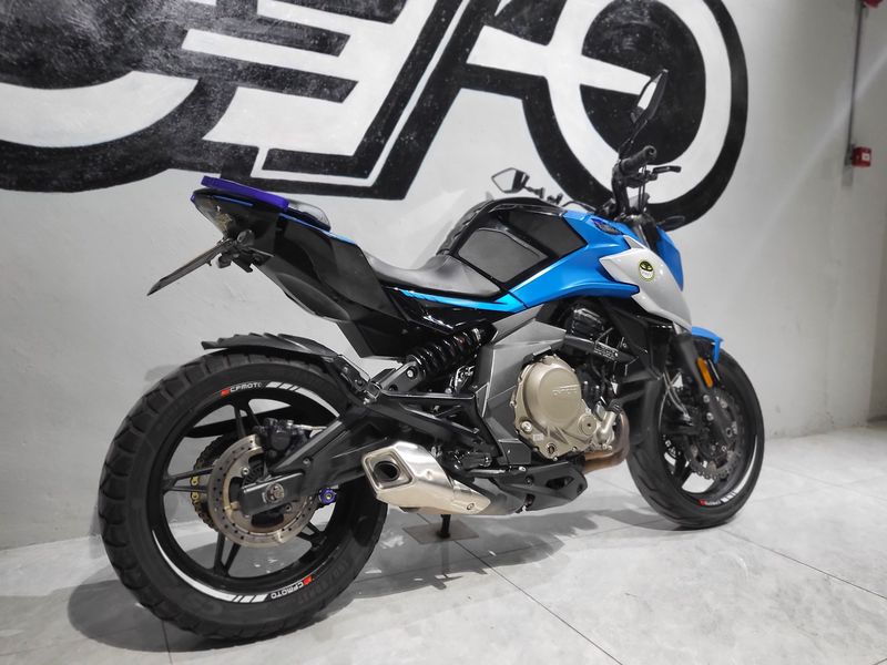 二手春风650NK
