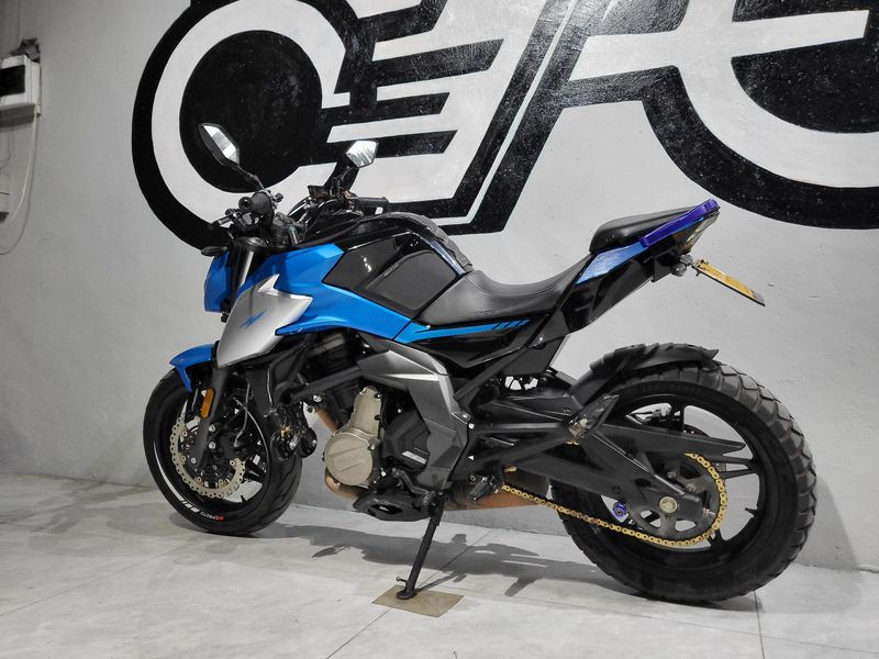 二手春风650NK