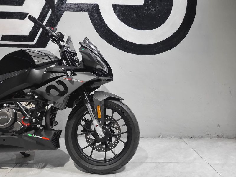 二手宗申阿普利亚GPR250S