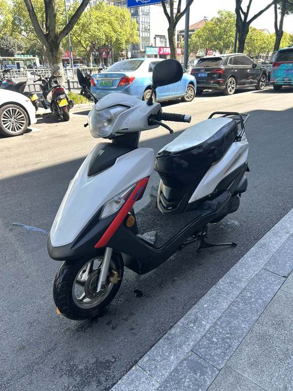 二手豪爵VF100