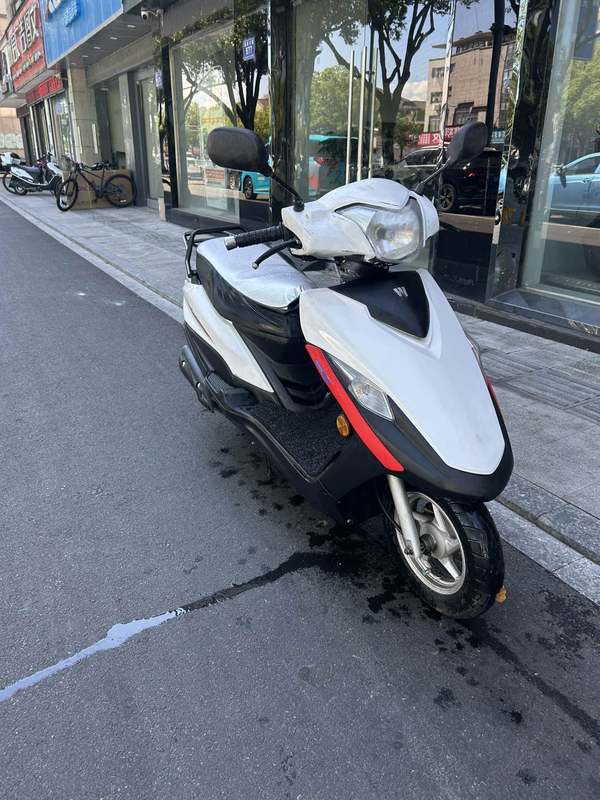 二手豪爵VF100