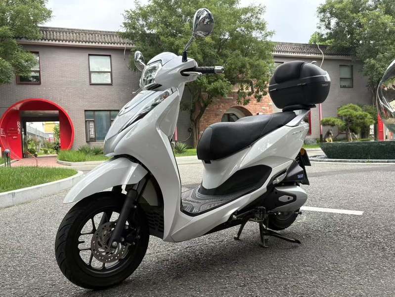 二手五羊本田Lead125