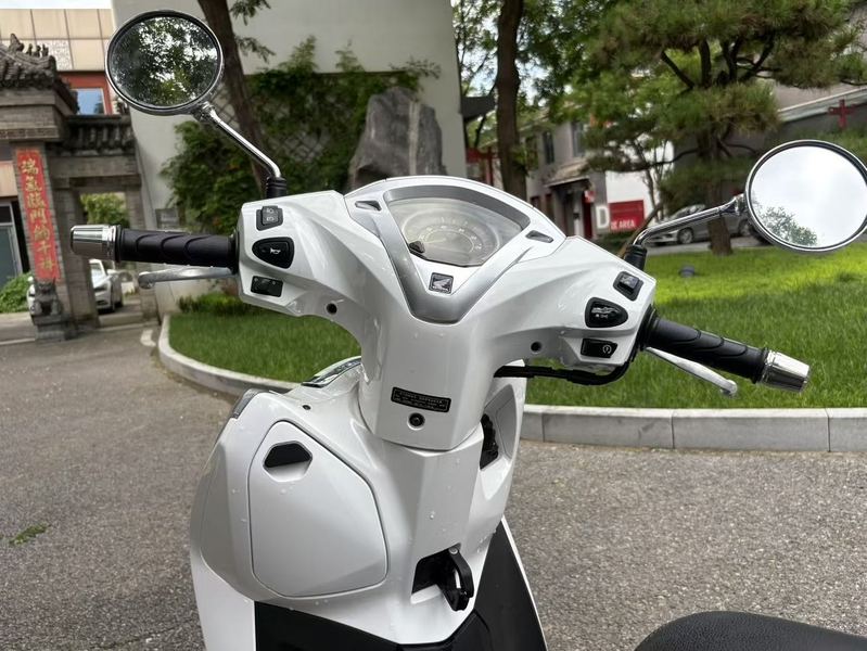 二手五羊本田Lead125