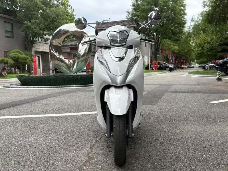 二手五羊本田Lead125