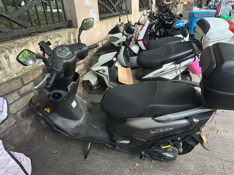 二手豪爵虎鲨VX125
