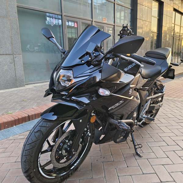 二手豪爵铃木GSX250R